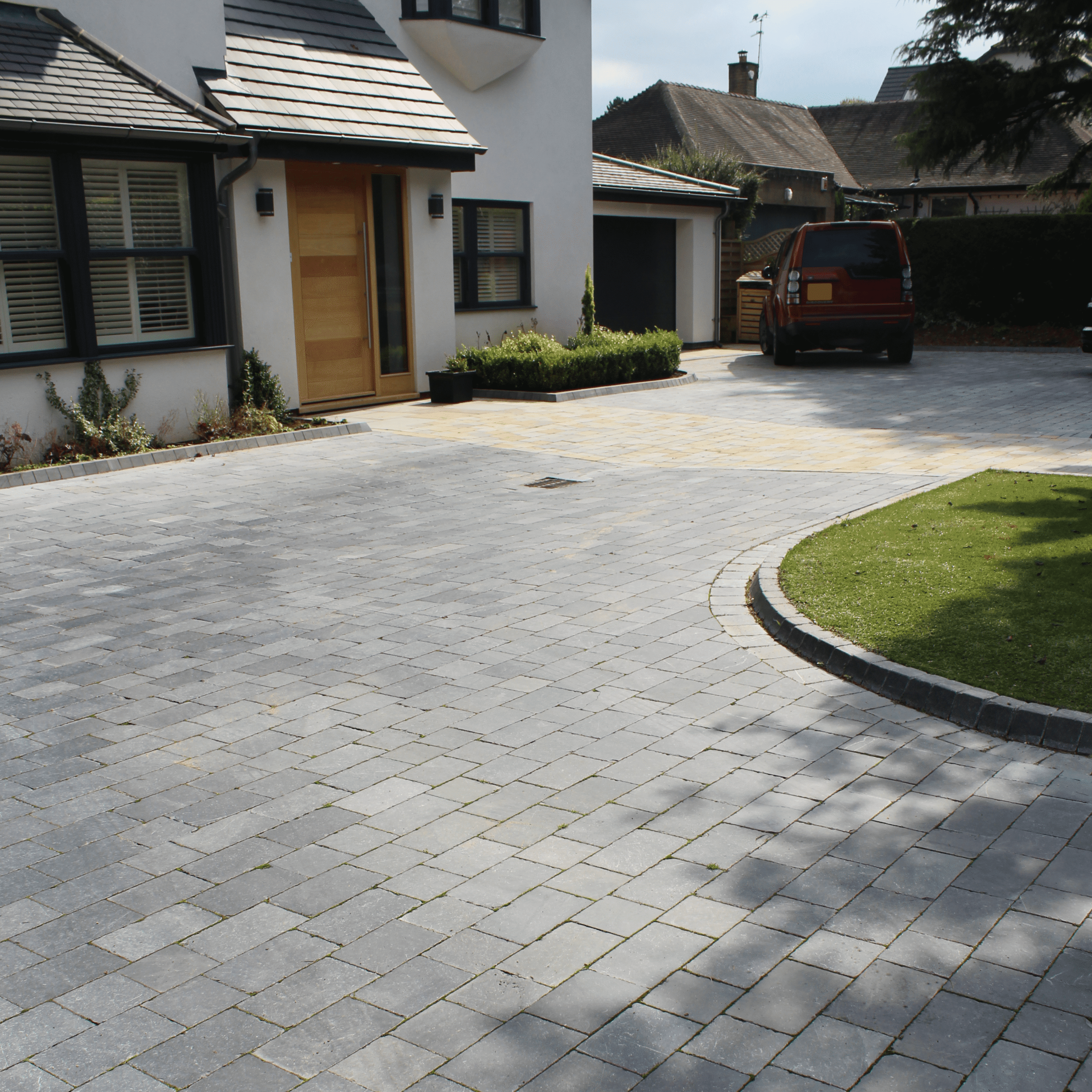 Fossestone Midnight Blue Limestone Block Paving - Image 4