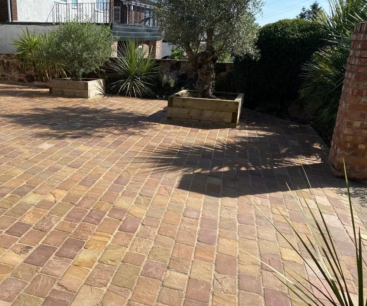 Natural-Paving-Fossestone-Orchard-Block-Paving-Driveway.jpg