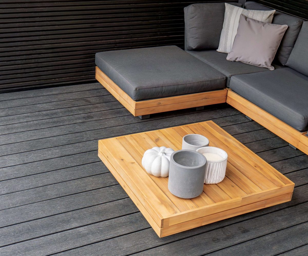 Piranha-Slate-Graphite-Terrafuzion-Decking-corner-sofa-seating-area-scaled-2.jpg